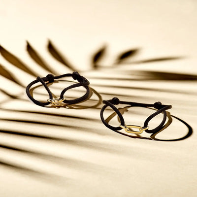 Armbanden in goud en zilver van grof tot fijn