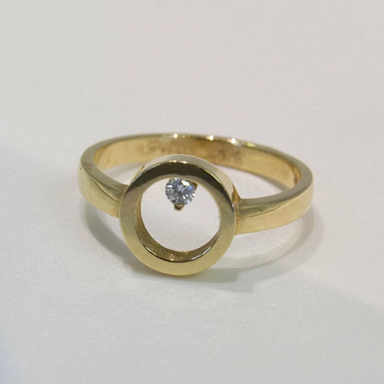 Gouden ring met briljant