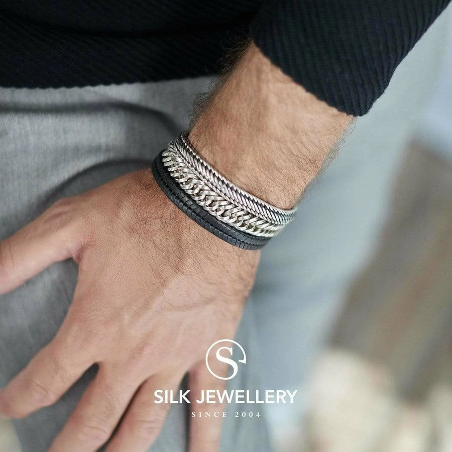 Zwart Jewelz silk armband zwart leer zilver ketting geweven design