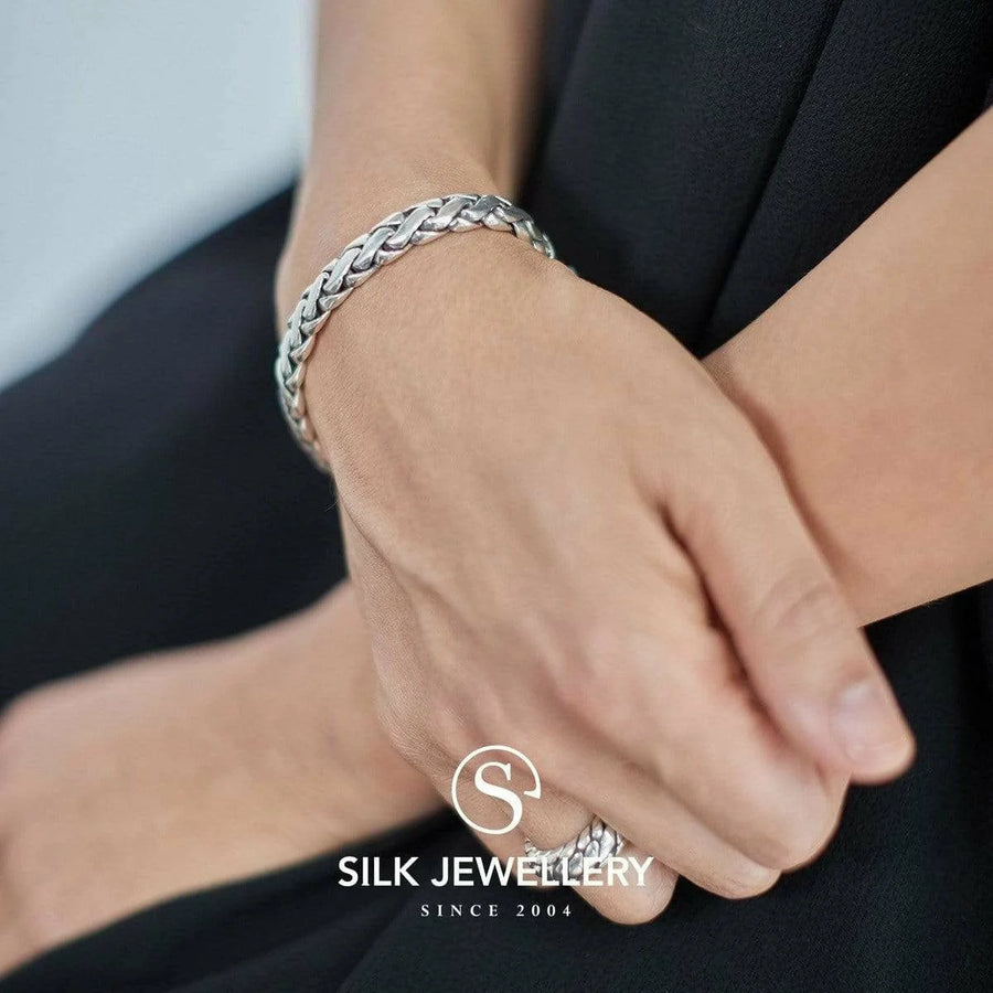 Zilveren gevlochten armband met intricate design van Silk Armband 317 Zwart Jewelz