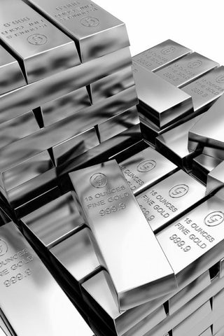 Het Verschil Tussen Zilver en Witgoud